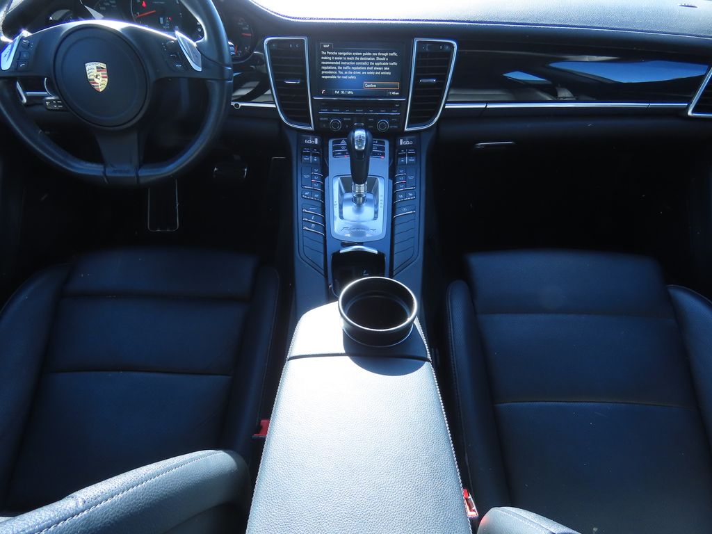 Thumbnail: 2016 Porsche Panamera - 7