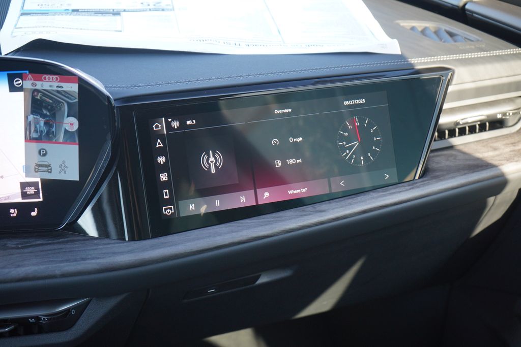 Thumbnail: 2025 Audi Q5 - 11