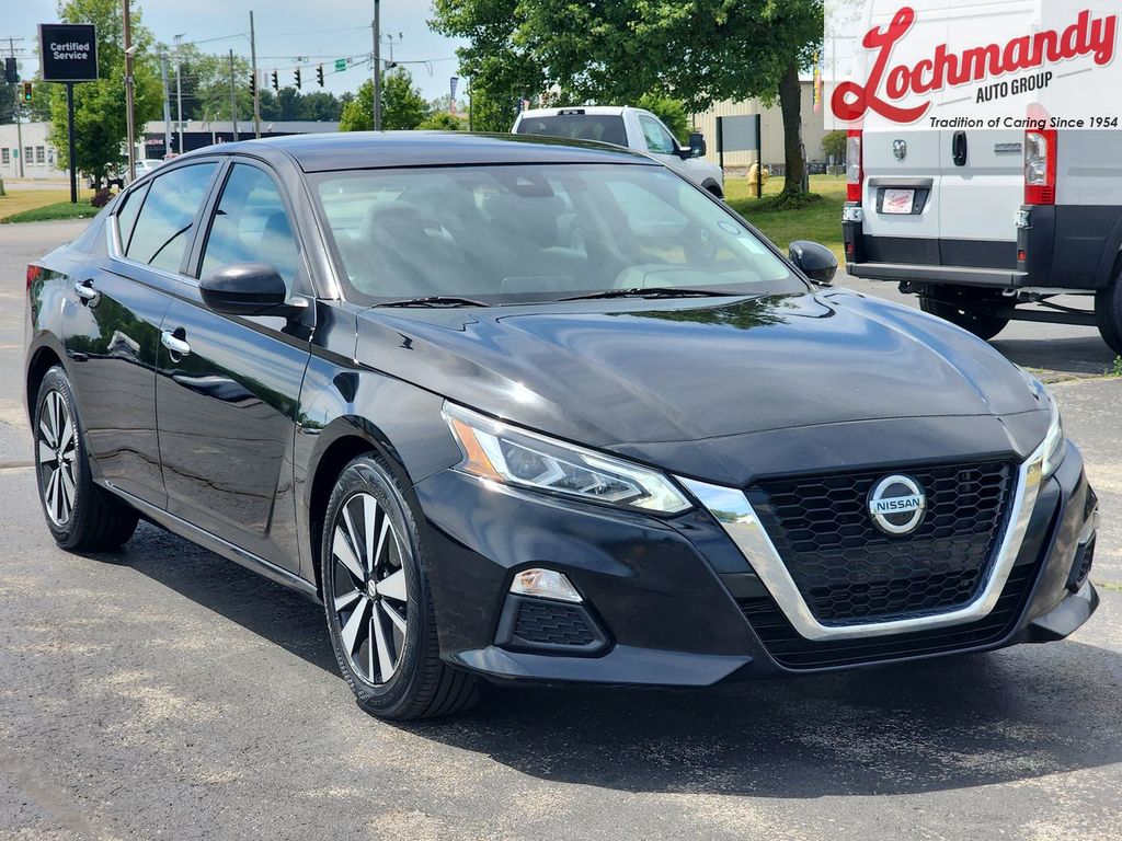 Super Black Clearcoat 2021 Nissan Altima 2.5 SV FWD Sedan Front-Wheel Drive Continuously Variable Transmission