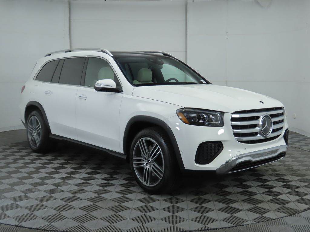 2025 Mercedes-Benz GLS 450 4MATIC 3