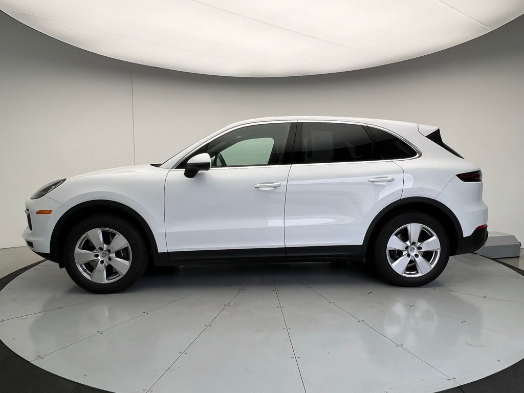 Thumbnail: 2023 Porsche Cayenne - 2