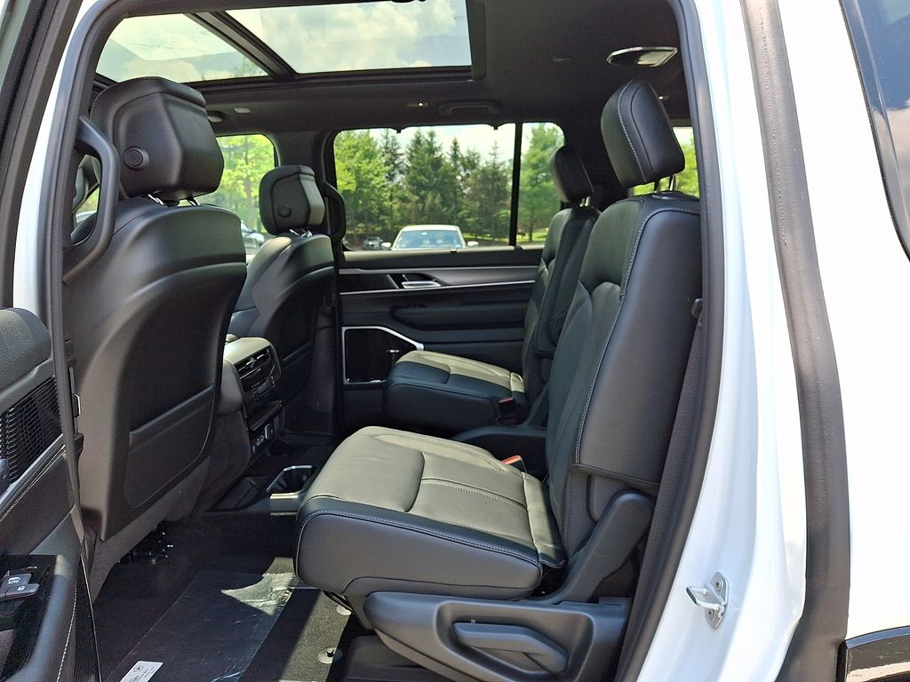 New 2026 Jeep Grand Wagoneer SUV