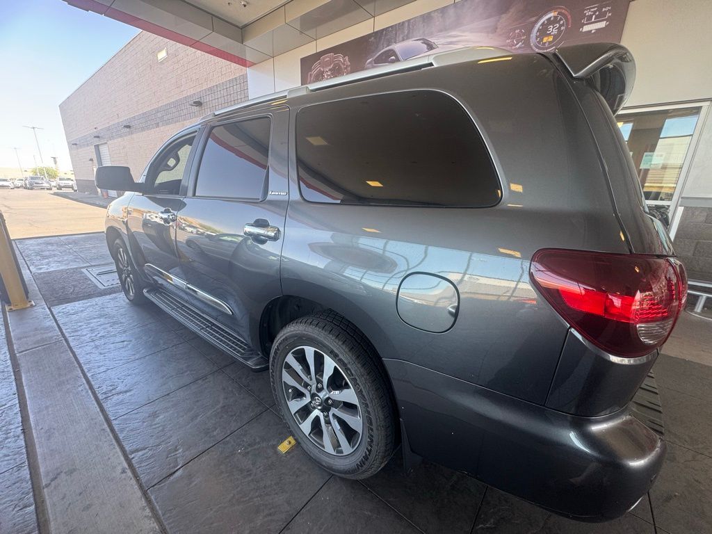 Thumbnail: 2018 Toyota Sequoia - 5