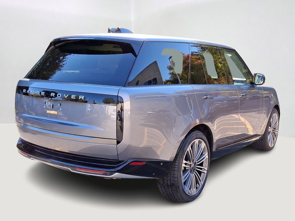 2024 Land Rover Range Rover SE 5