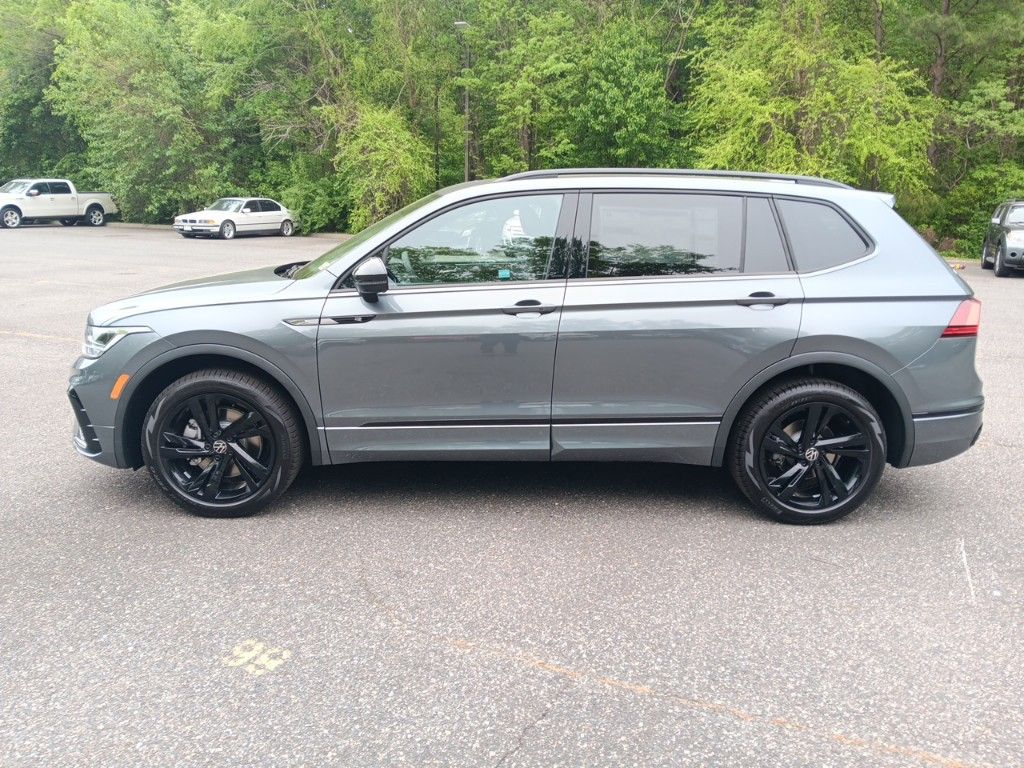 2024 Volkswagen Tiguan 2.0T SE R-Line Black 2