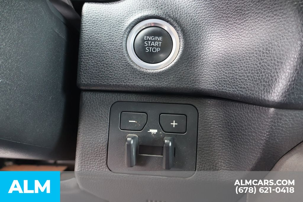 Used 2024 White Toyota SR5 image 33