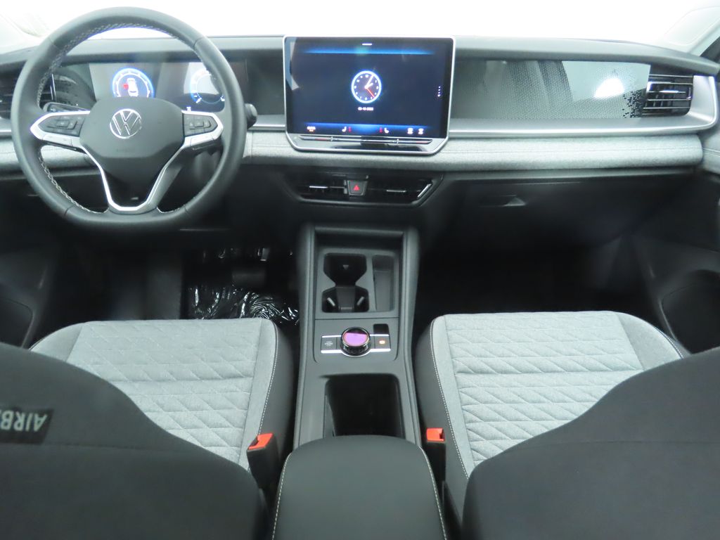 2025 Volkswagen Tiguan 2.0T 14