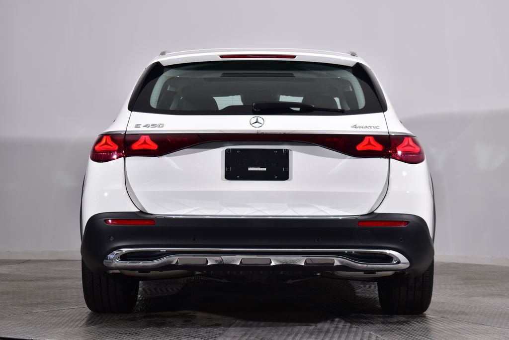 Thumbnail: 2025 Mercedes-Benz E-Class - 4