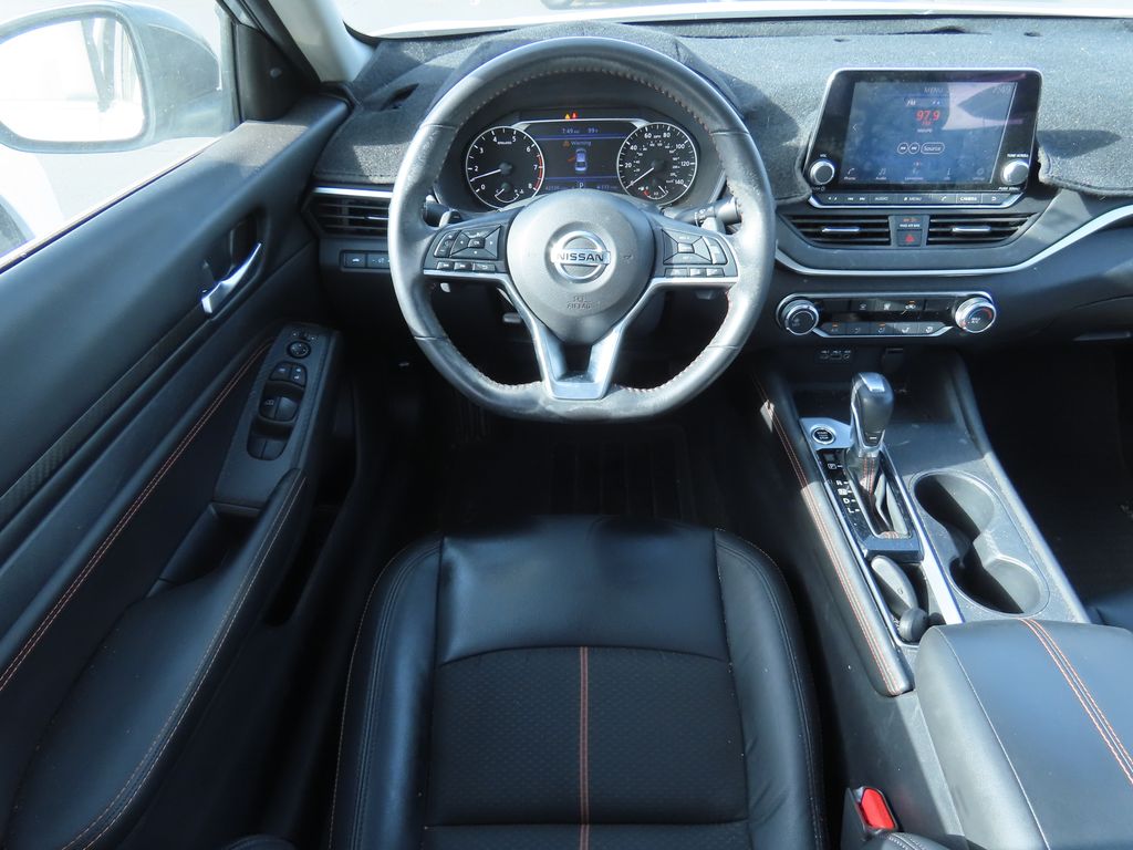 Thumbnail: 2022 Nissan Altima - 5