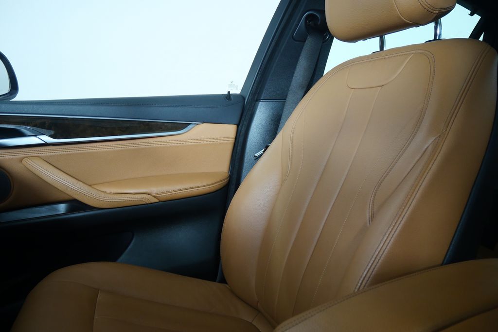 Thumbnail: 2019 BMW X6 - 21