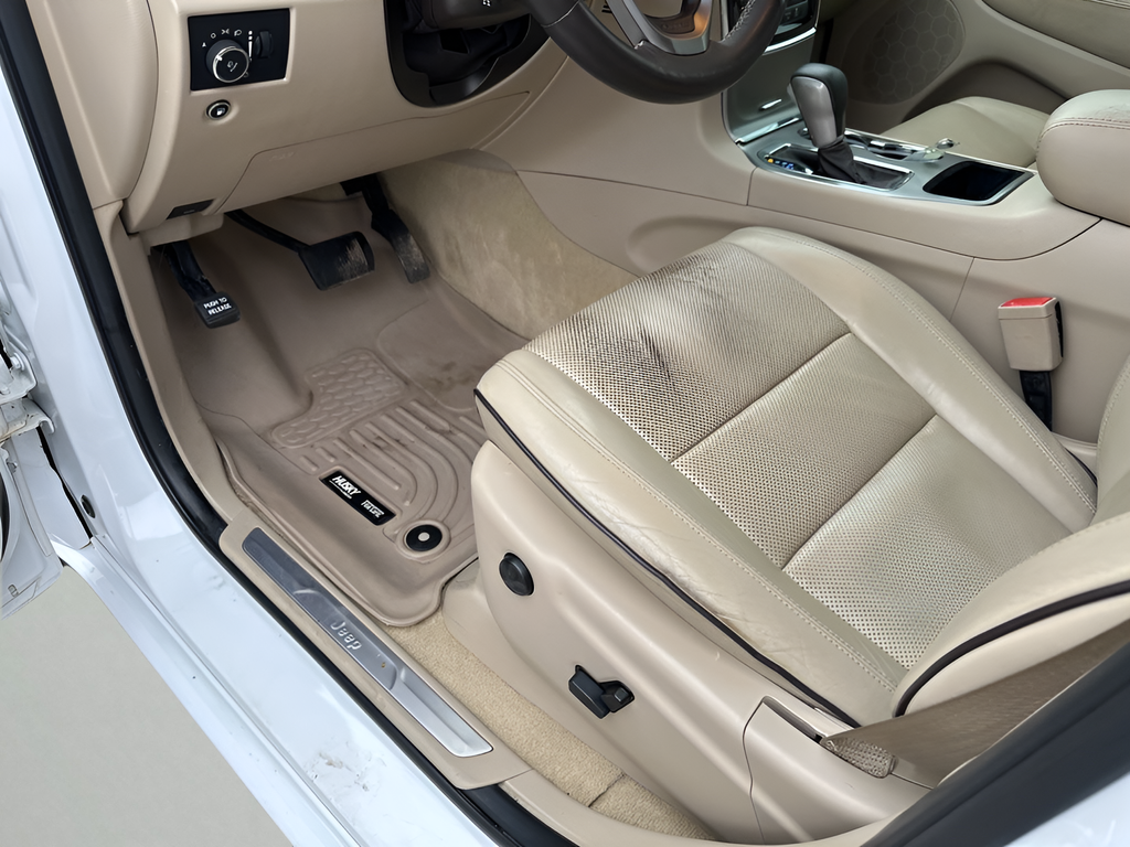 Used Car 2020 Jeep Grand Cherokee  Overland For Sale Under $25,000 In Austin, Texas