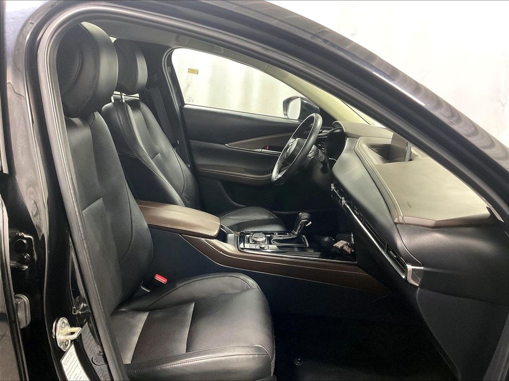2024 Mazda CX-30 — photo 11