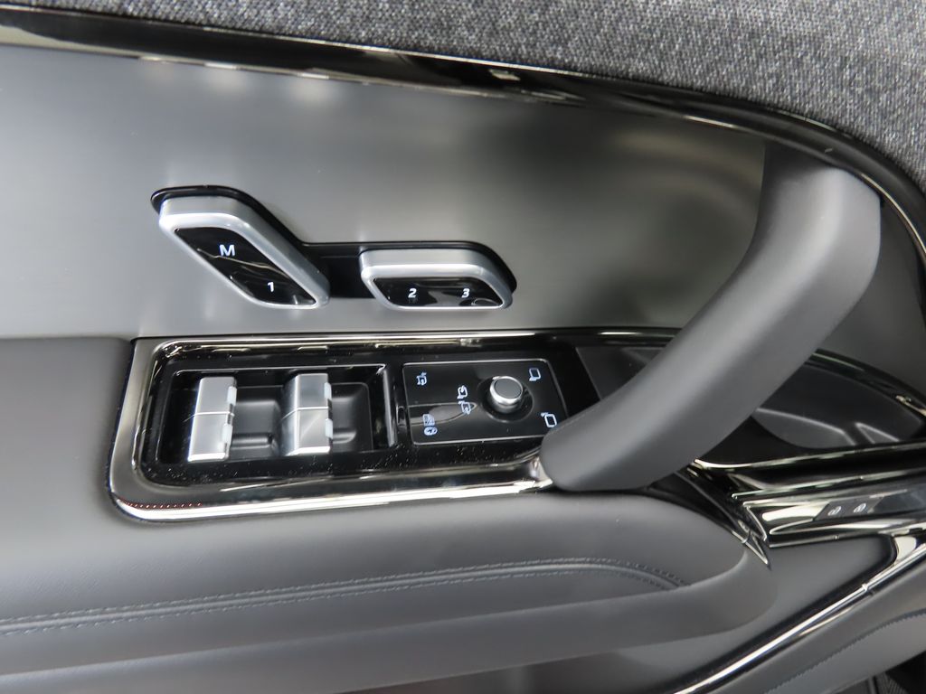 2025 Land Rover Range Rover Sport Dynamic 23