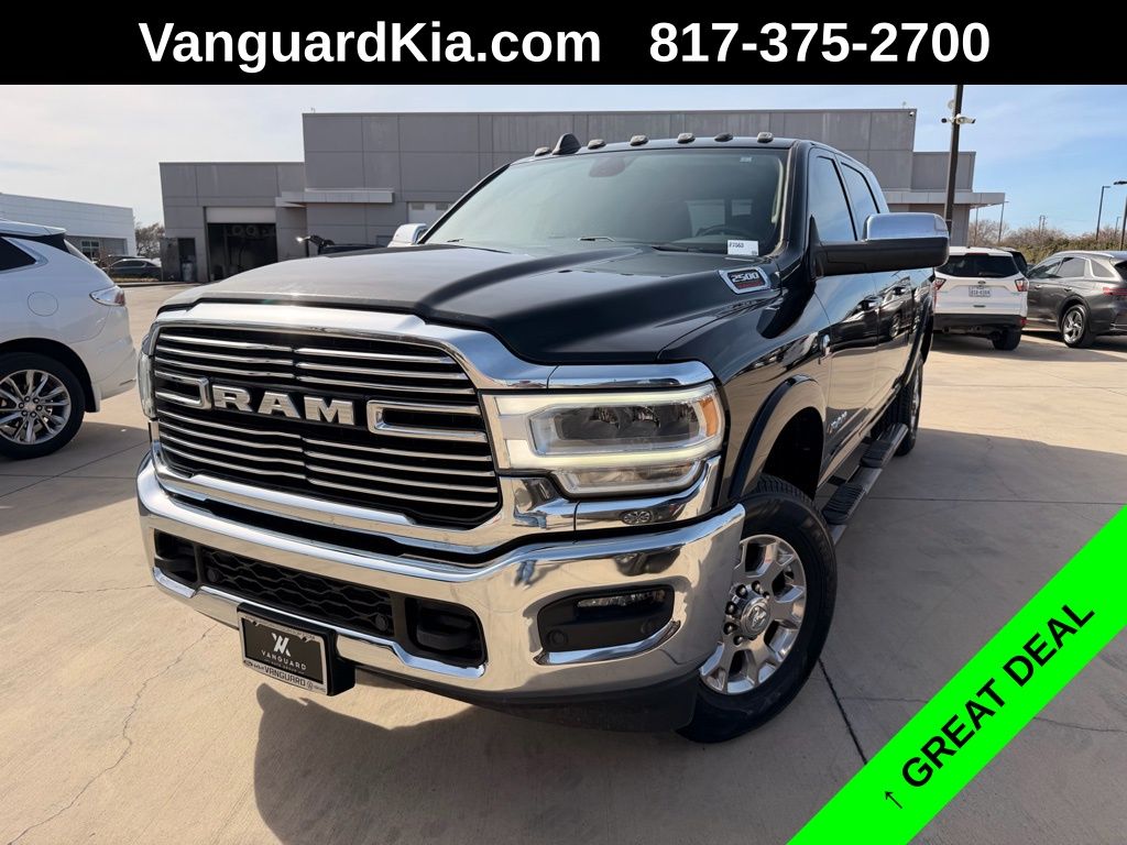 Diamond Black Crystal Pearlcoat 2022 RAM 2500 Laramie Mega Cab 4WD Pickup Truck Four-Wheel Drive 6-Speed Automatic
