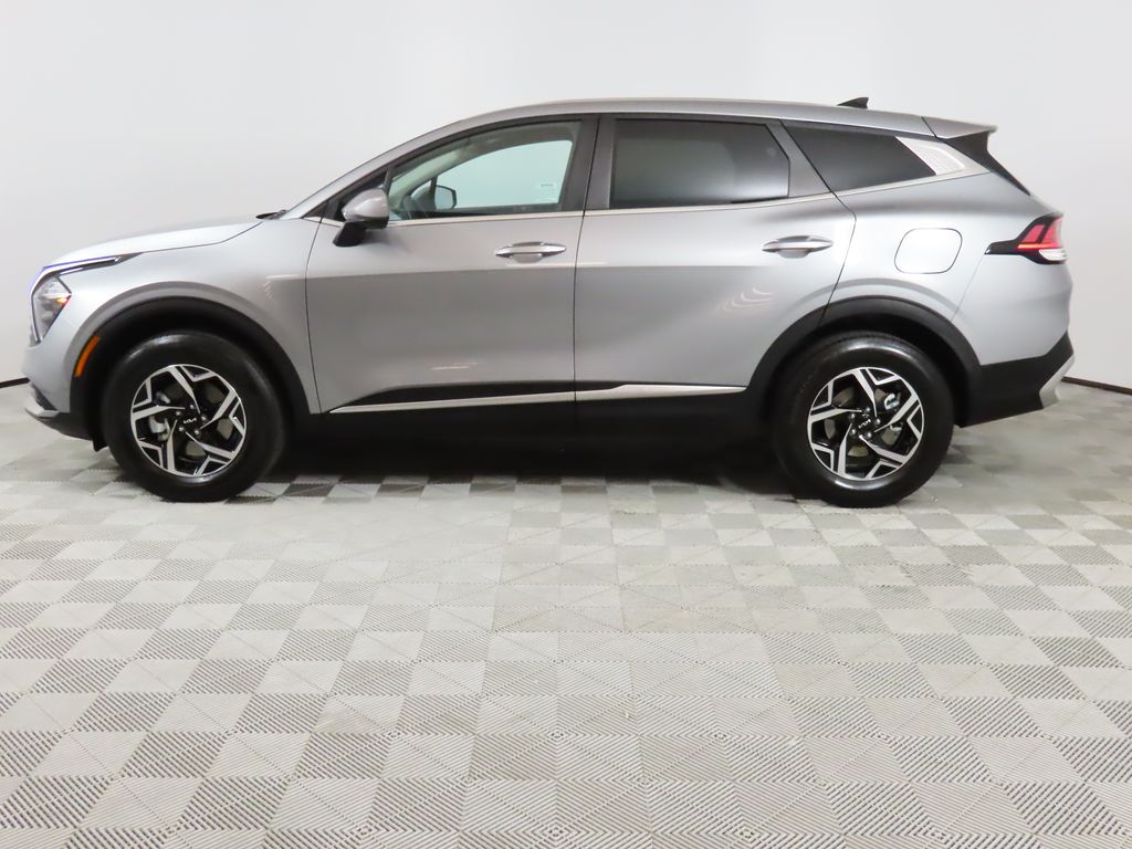 2023 Kia Sportage LX 2