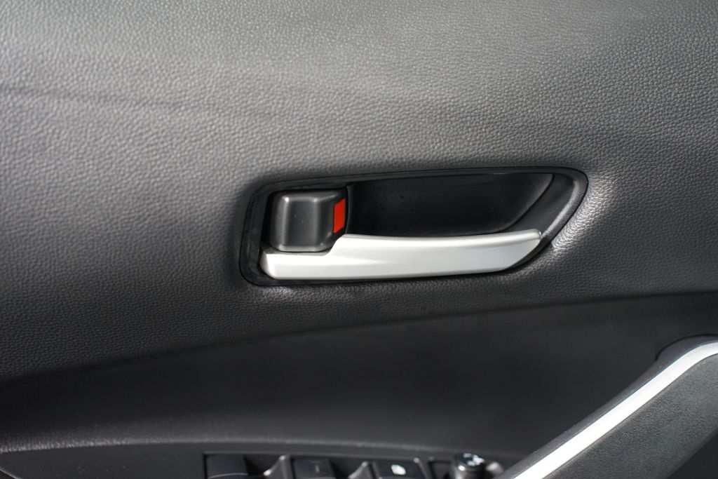 2025 Toyota Corolla SE 31