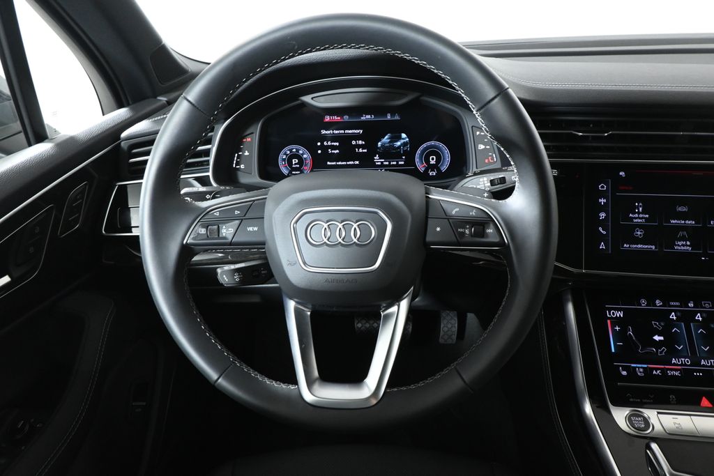Thumbnail: 2026 Audi Q7 - 18