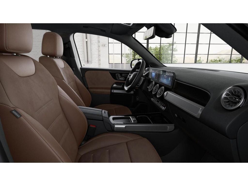 Thumbnail: 2026 Mercedes-Benz GLB - 4