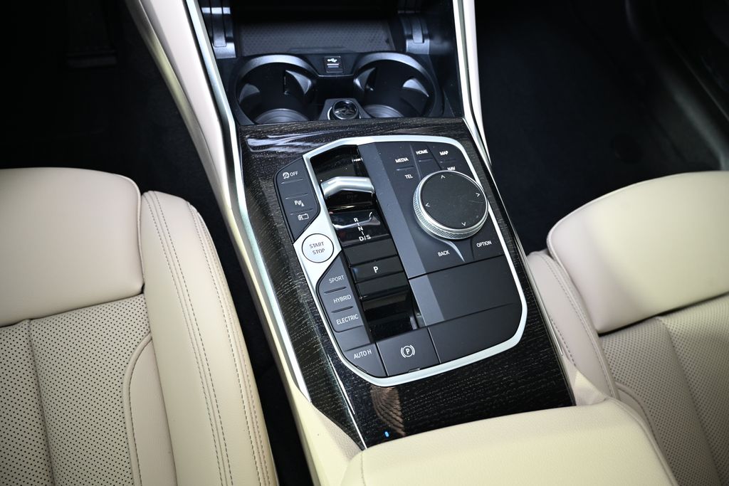 Thumbnail: 2023 BMW 3 Series - 20