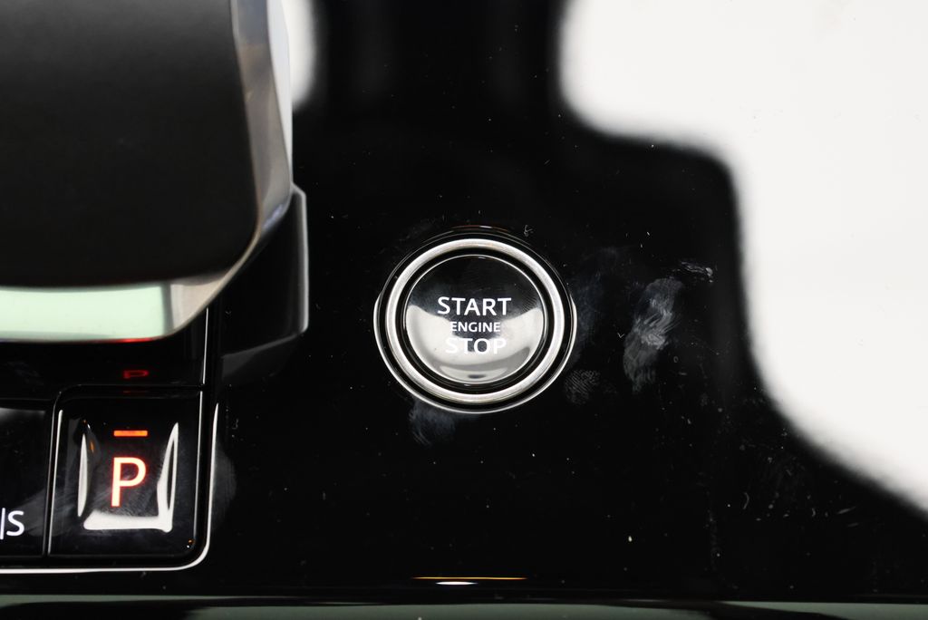 Thumbnail: 2026 Land Rover Range Rover Sport - 24