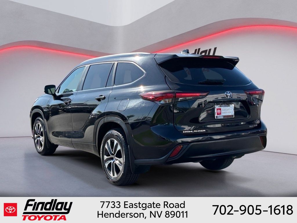Used 2024 Toyota Highlander SUV