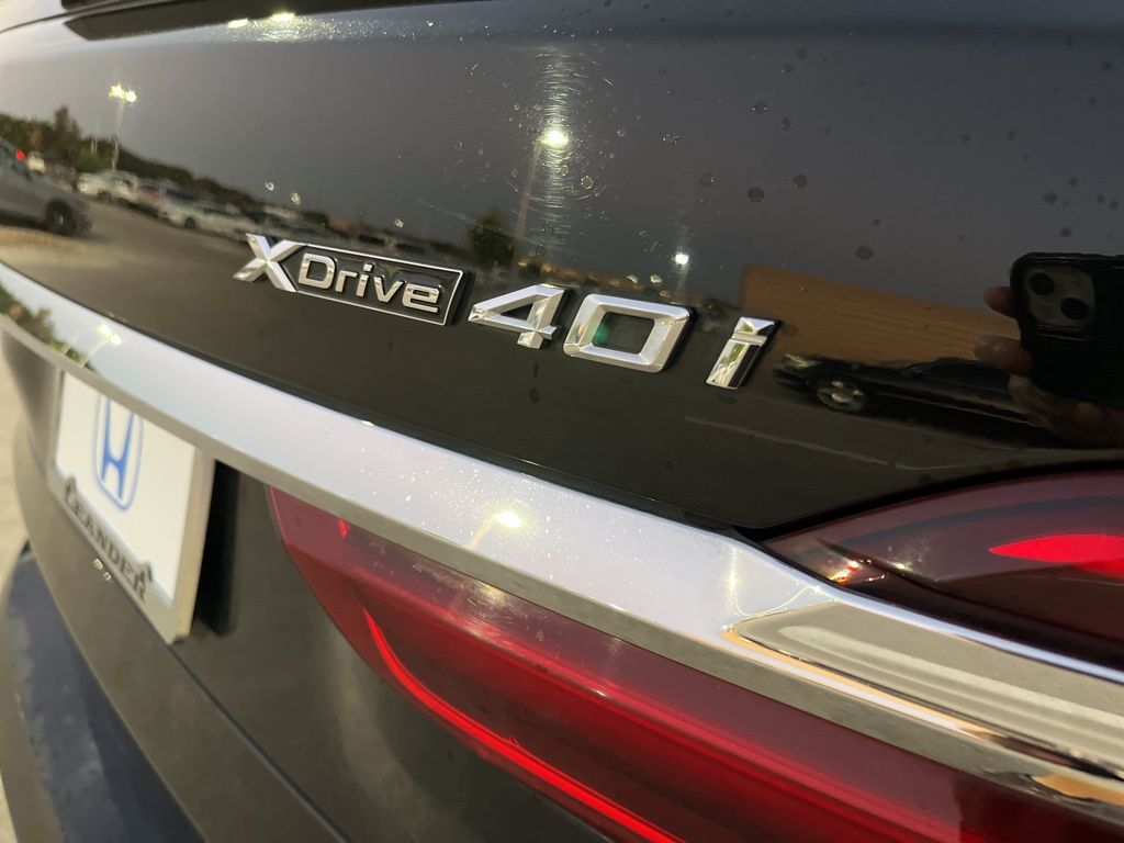 Thumbnail: 2022 BMW X7 - 9