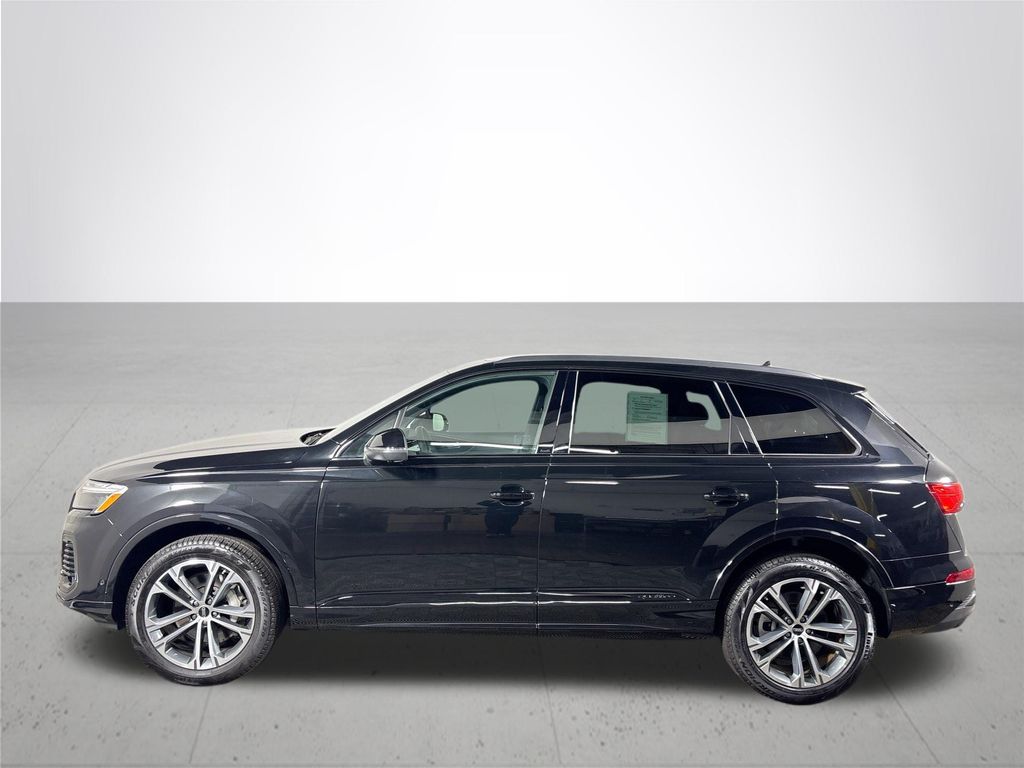 2025 Audi Q7 45 Premium Plus