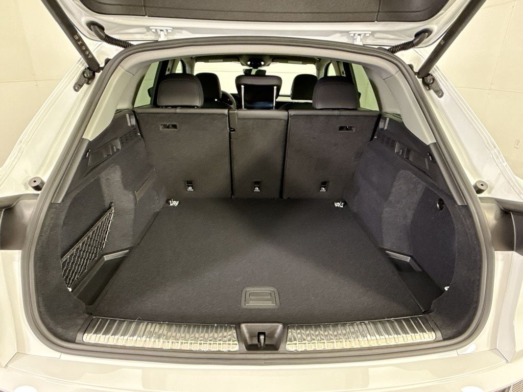 Thumbnail: 2025 Audi Q5 - 27