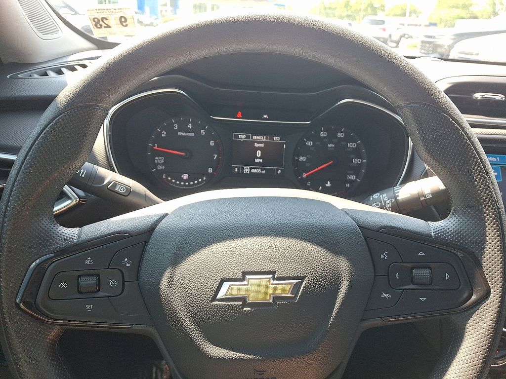Thumbnail: 2023 Chevrolet TrailBlazer - 20
