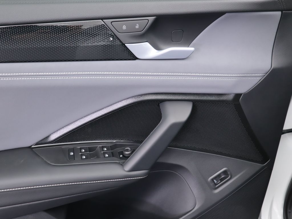 Thumbnail: 2026 Volkswagen Tiguan - 23