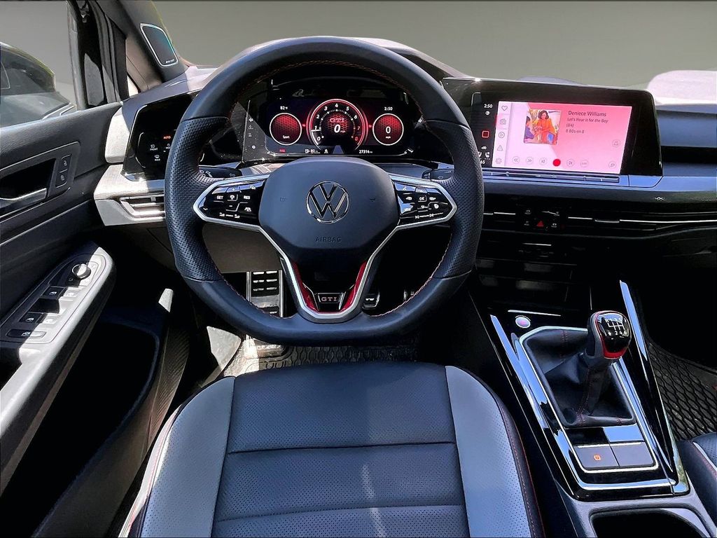 2024 Volkswagen Golf GTI — photo 18