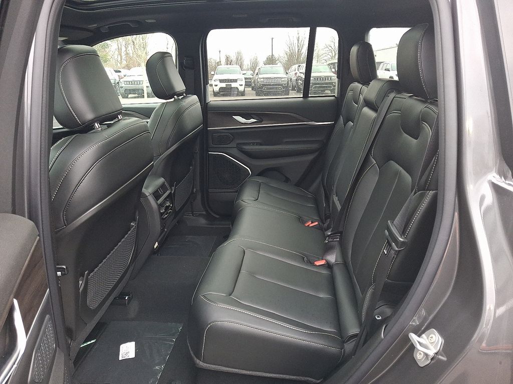 New 2026 Jeep Grand Cherokee SUV