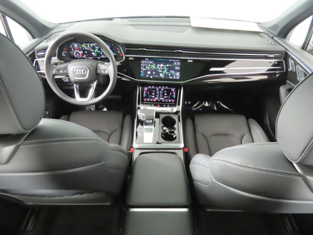 Thumbnail: 2025 Audi Q7 - 11