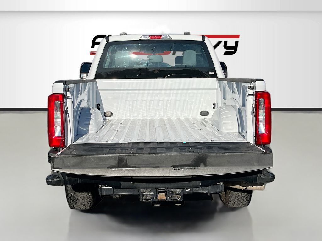 Used 2024 Oxford White Ford XL image 23
