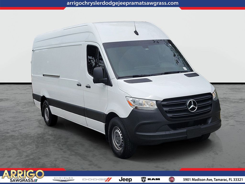  2021 Mercedes-Benz Sprinter 2500 170 High Roof Crew Van RWD   