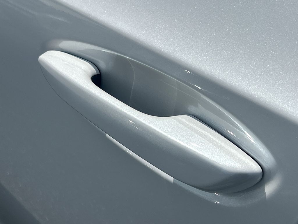 Thumbnail: 2021 Lexus ES - 27