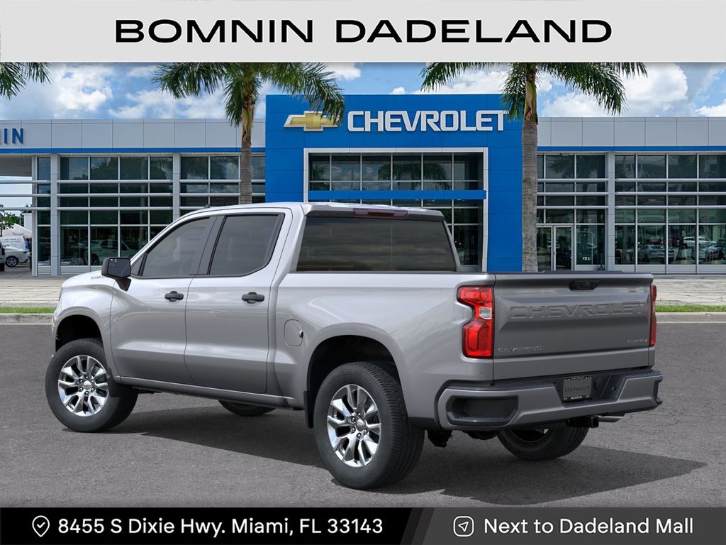 View vehicle photo 4
