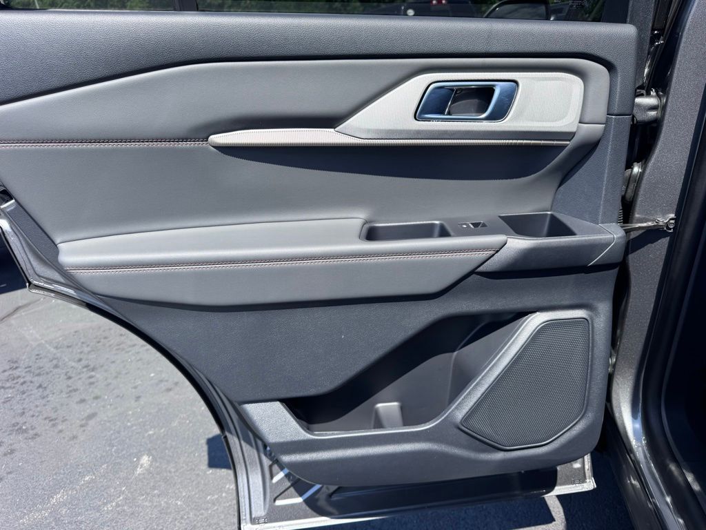 FordExplorer28