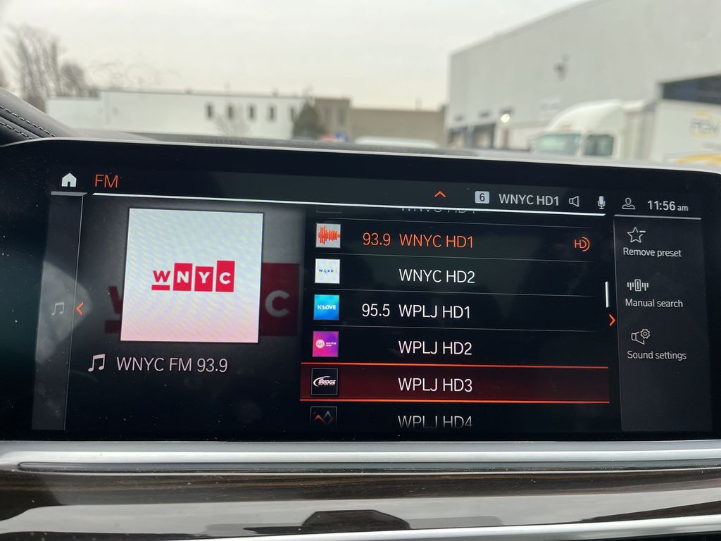 Thumbnail: 2023 BMW X5 - 16