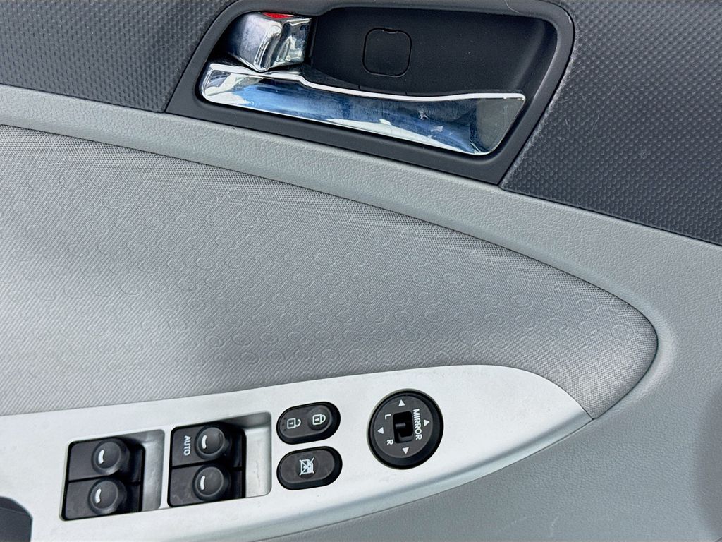 Used Car 2014 Hyundai Accent  Se For Sale Under $10,000 In Austin, Texas