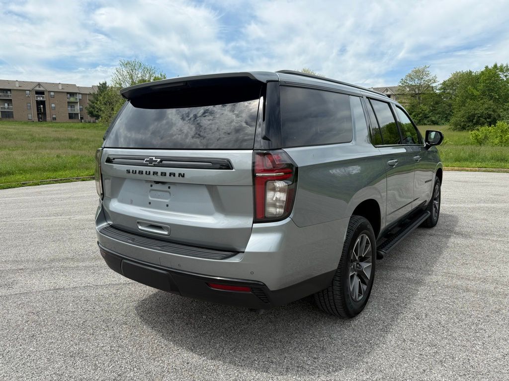 2023 Chevrolet Suburban Z71 - Photo 22