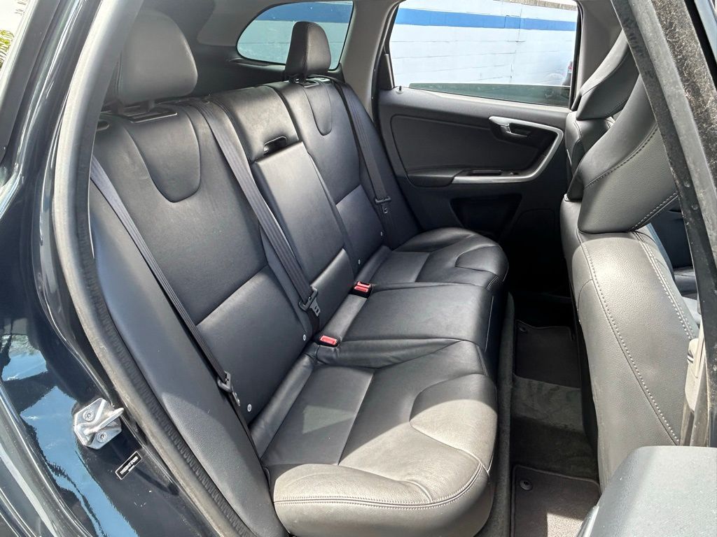 2015 Volvo XC60 T6 22
