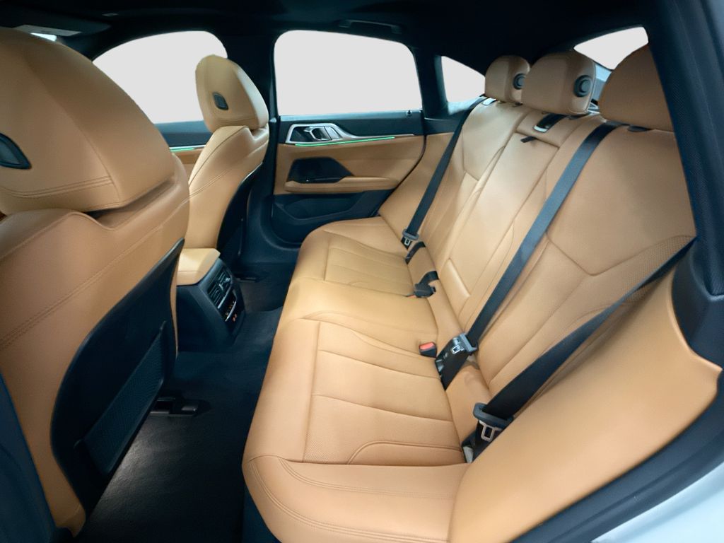 Thumbnail: 2023 BMW i4 - 20