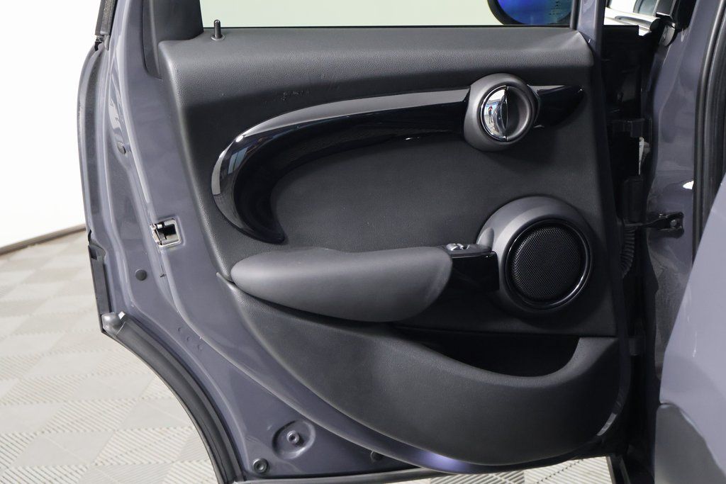 Thumbnail: 2017 MINI Cooper - 13