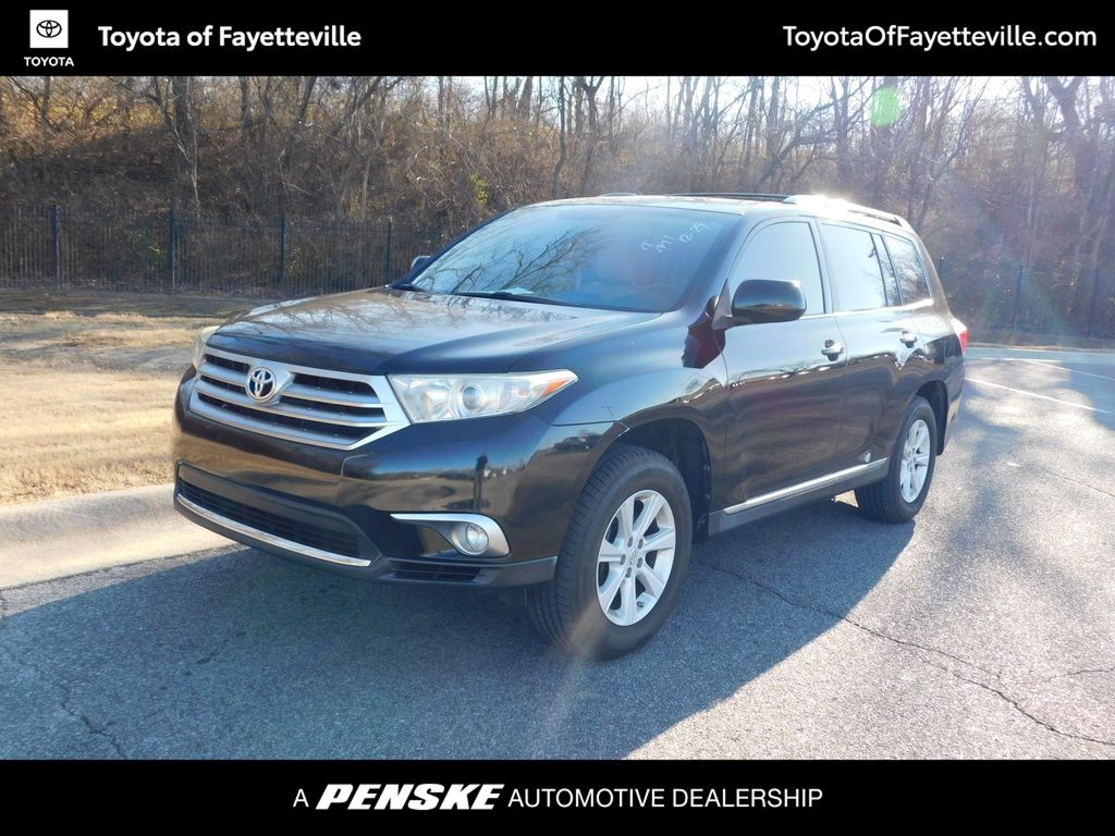 2013 Toyota Highlander SE -
                  Fayetteville, AR