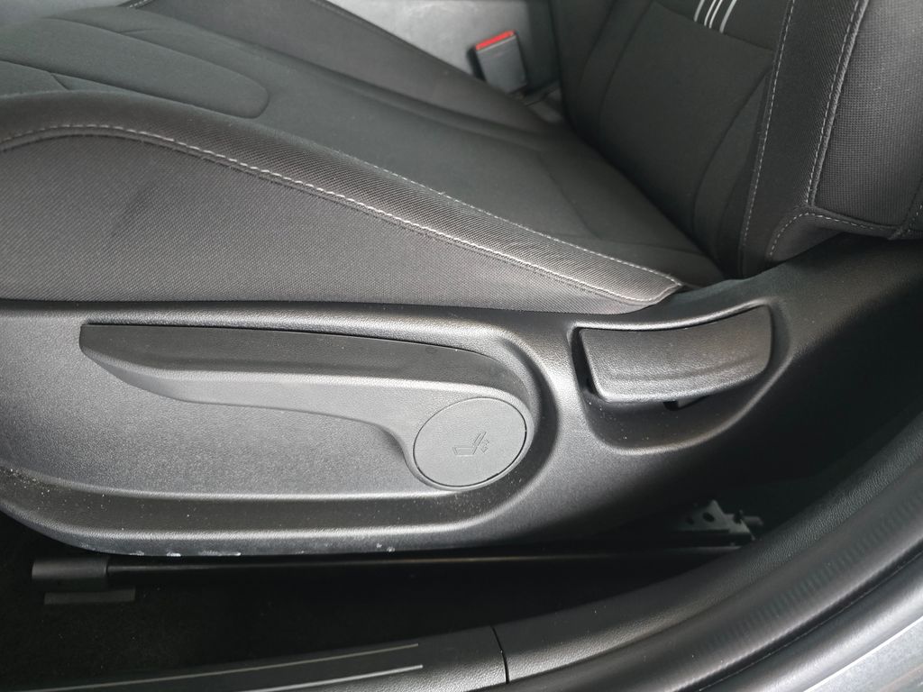 Thumbnail: 2025 Hyundai Elantra - 8