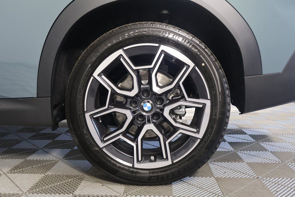 Thumbnail: 2025 BMW X2 - 10