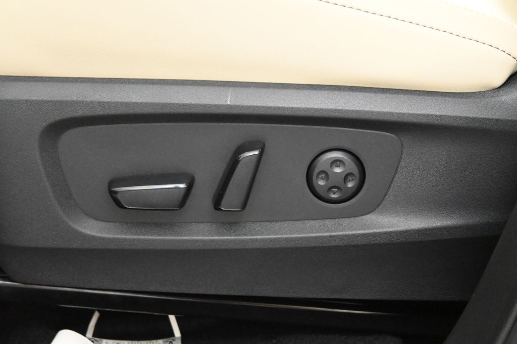 Thumbnail: 2025 INFINITI QX60 - 28