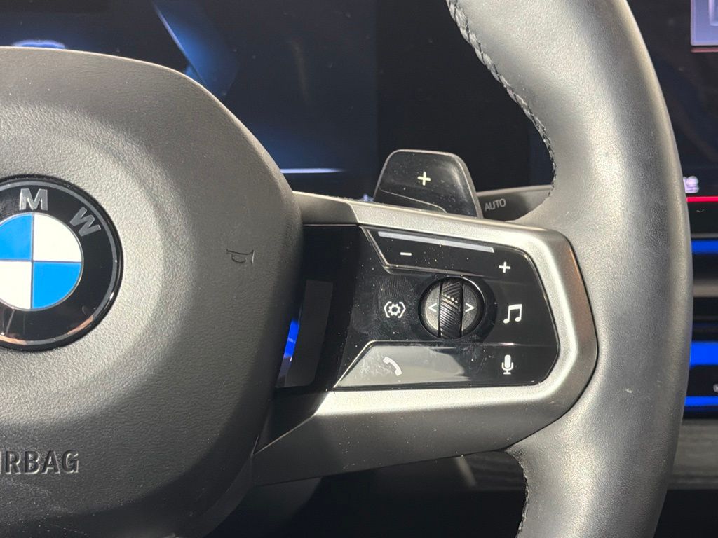 Thumbnail: 2024 BMW 5 Series - 23