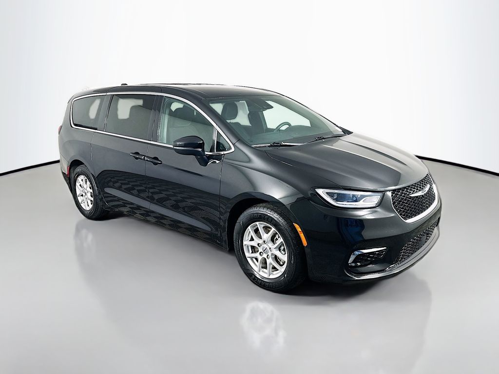 2023 Chrysler Pacifica Touring FWD